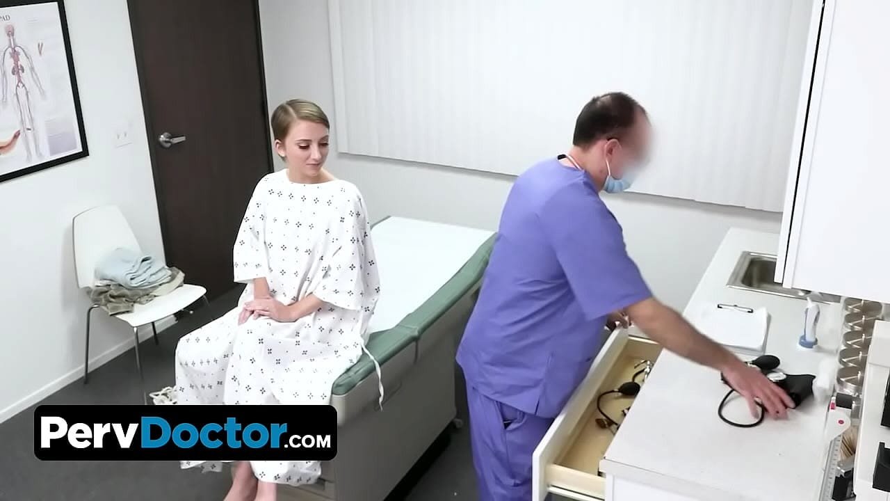 PervDoctor – Sexy Young Patient Needs Doctor Oliver's Special Treatment  For Her Pink Pussy